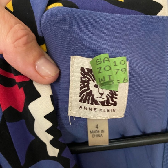 Statement Dress - Picture 2 of 3